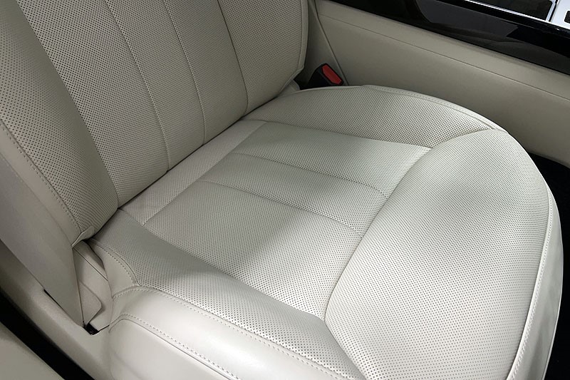 2025 (75) LAND ROVER RANGE ROVER 3.0 D300 SE 4dr Auto 5284013