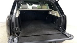 2025 (75) LAND ROVER RANGE ROVER 3.0 D300 SE 4dr Auto 5284042