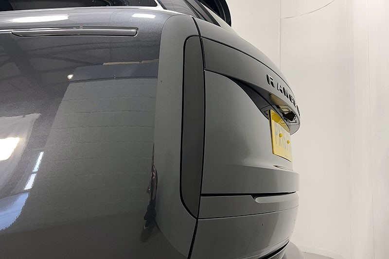 2025 (75) LAND ROVER RANGE ROVER 3.0 D300 SE 4dr Auto 5284045