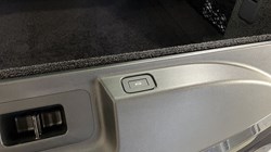 2025 (75) LAND ROVER RANGE ROVER 3.0 D300 SE 4dr Auto 5284040