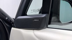 2025 (75) LAND ROVER RANGE ROVER 3.0 D300 SE 4dr Auto 5284011