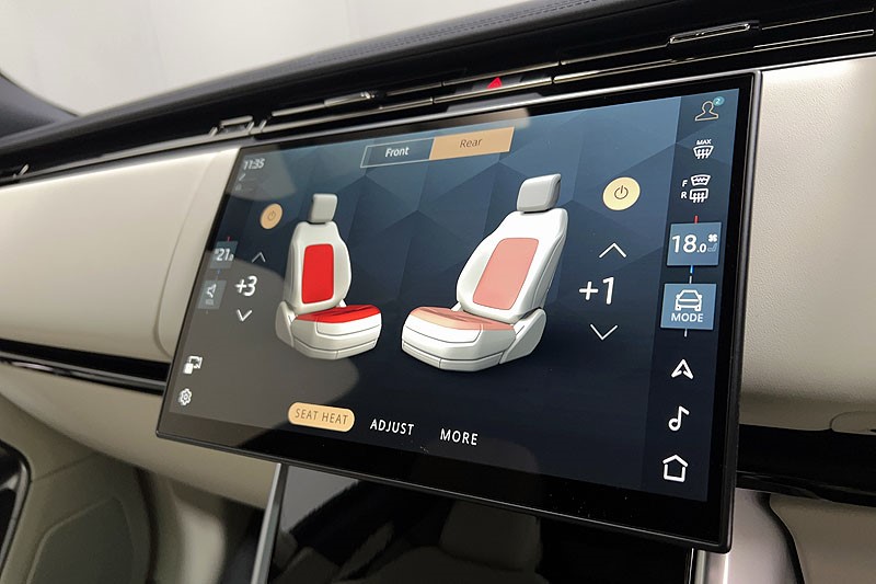 2025 (75) LAND ROVER RANGE ROVER 3.0 D300 SE 4dr Auto 5284031