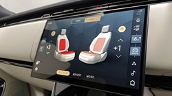 2025 (75) LAND ROVER RANGE ROVER 3.0 D300 SE 4dr Auto 5284031