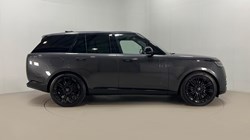 2025 (75) LAND ROVER RANGE ROVER 3.0 D300 SE 4dr Auto 5284001
