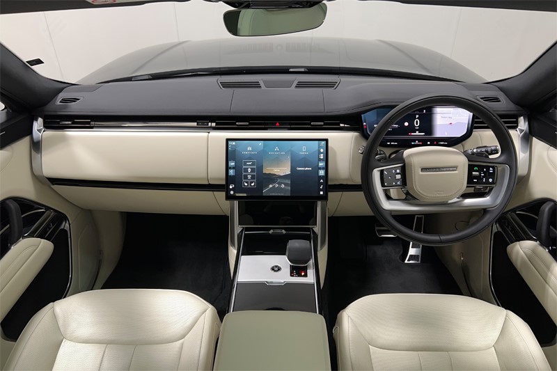 2025 (75) LAND ROVER RANGE ROVER 3.0 D300 SE 4dr Auto 5284005