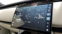 2025 (75) LAND ROVER RANGE ROVER 3.0 D300 SE 4dr Auto 5284022