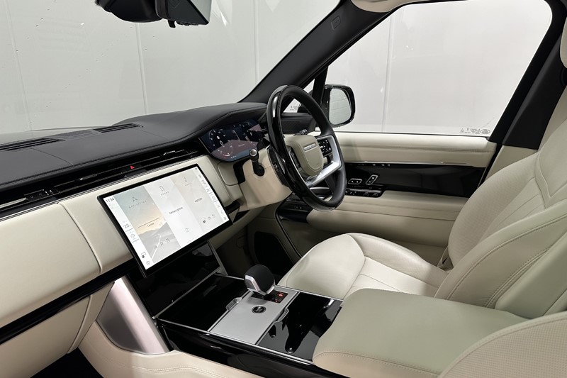 2026 (26) LAND ROVER RANGE ROVER SPORT 3.0 D350 Autobiography 5dr Auto 5294482