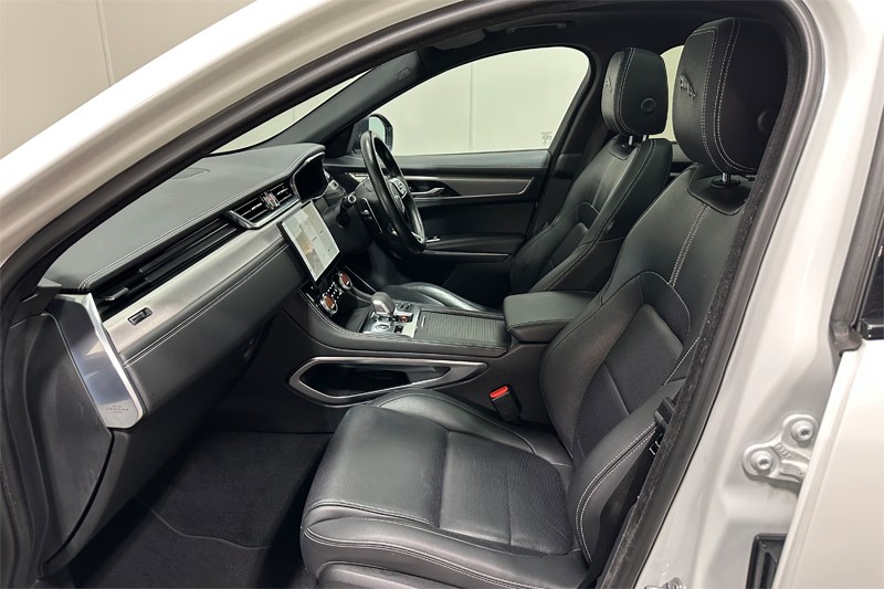 2022 (71) JAGUAR F-PACE 2.0 D200 R-Dynamic SE 5dr Auto AWD 5294886