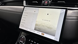 2022 (71) JAGUAR F-PACE 2.0 D200 R-Dynamic SE 5dr Auto AWD 5294918