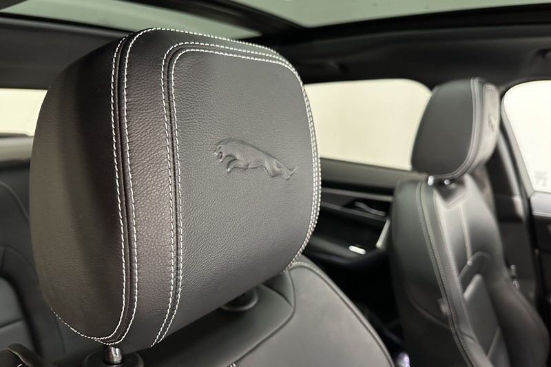 2022 (71) JAGUAR F-PACE 2.0 D200 R-Dynamic SE 5dr Auto AWD 5294903