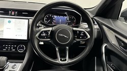 2022 (71) JAGUAR F-PACE 2.0 D200 R-Dynamic SE 5dr Auto AWD 5294894