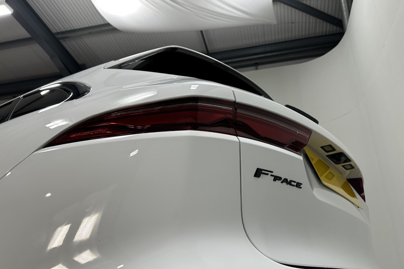 2022 (71) JAGUAR F-PACE 2.0 D200 R-Dynamic SE 5dr Auto AWD 5294930