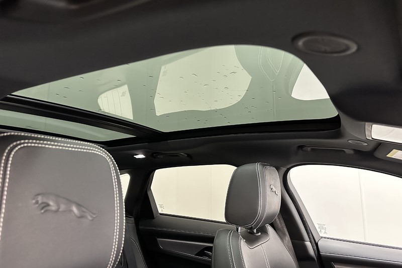 2022 (71) JAGUAR F-PACE 2.0 D200 R-Dynamic SE 5dr Auto AWD 5294904