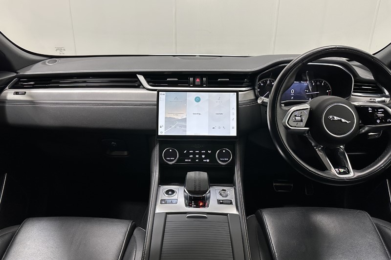 2022 (71) JAGUAR F-PACE 2.0 D200 R-Dynamic SE 5dr Auto AWD 5294893