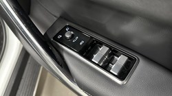 2022 (71) JAGUAR F-PACE 2.0 D200 R-Dynamic SE 5dr Auto AWD 5294897