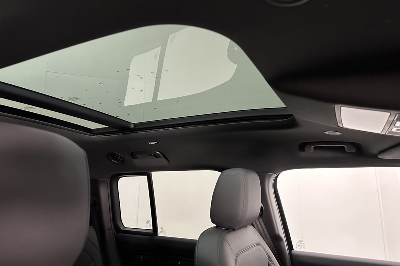 2024 (74) LAND ROVER DEFENDER 3.0 D350 Outbound 130 5dr Auto 5287800