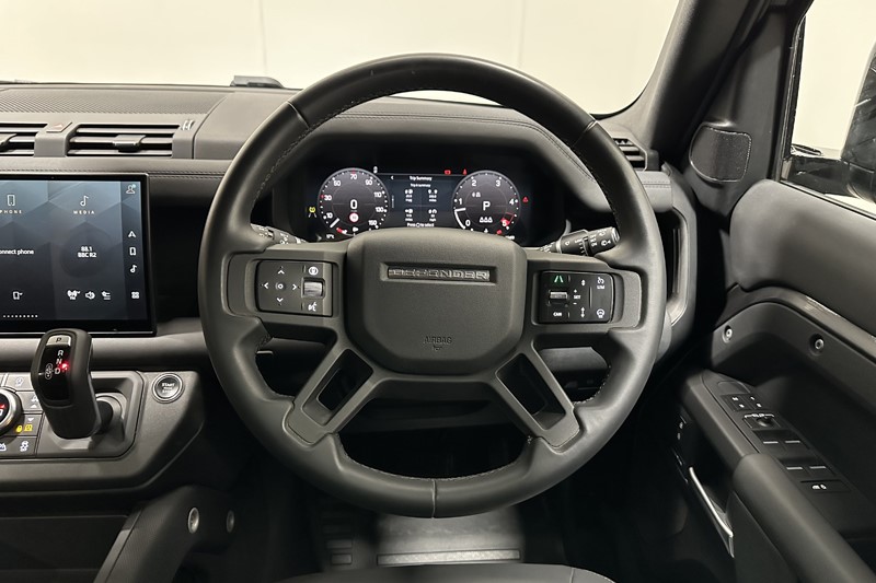 2024 (74) LAND ROVER DEFENDER 3.0 D350 Outbound 130 5dr Auto 5287790