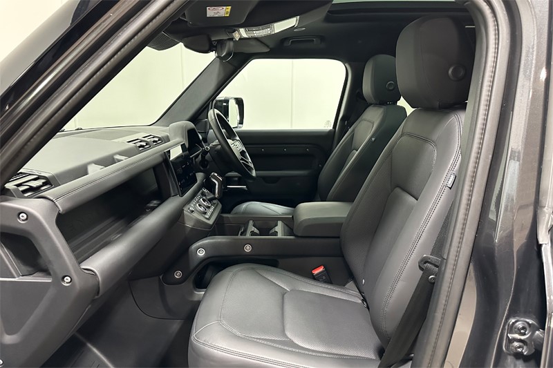 2024 (74) LAND ROVER DEFENDER 3.0 D350 Outbound 130 5dr Auto 5287782