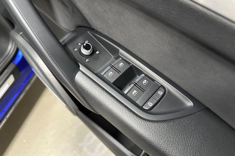 2022 (72) AUDI Q5 45 TFSI Quattro S Line 5dr S Tronic 5312996