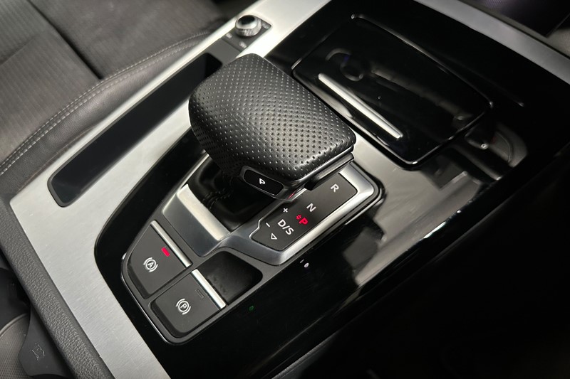 2022 (72) AUDI Q5 45 TFSI Quattro S Line 5dr S Tronic 5313005