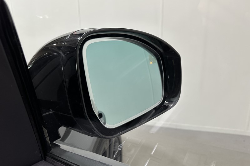 2025 (75) LAND ROVER DISCOVERY 3.0 D350 Dynamic SE 5dr Auto 5286833