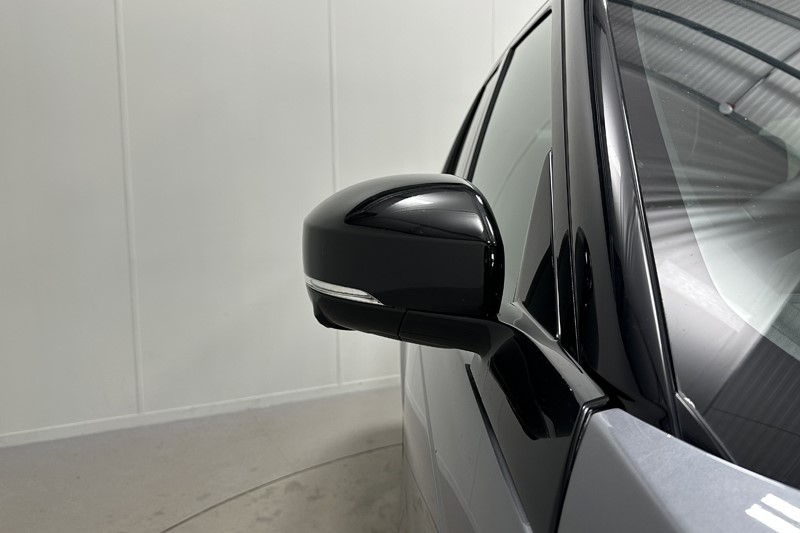 2025 (75) LAND ROVER DISCOVERY 3.0 D350 Dynamic SE 5dr Auto 5286877