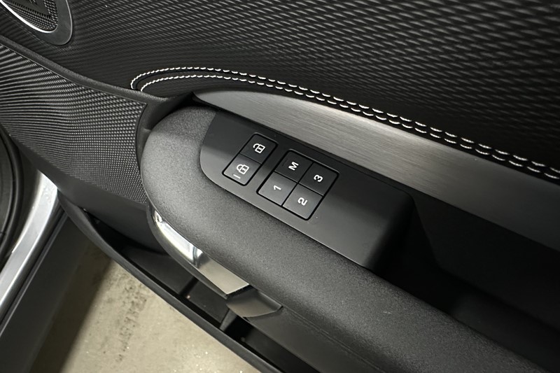 2025 (75) LAND ROVER DISCOVERY 3.0 D350 Dynamic SE 5dr Auto 5286832