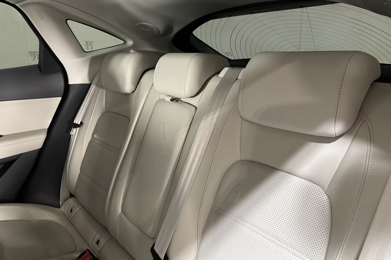 2019 (69) JAGUAR E-PACE 2.0d [180] S 5dr Auto 5307750