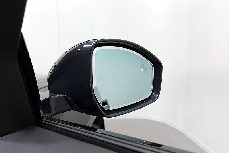 2024 (24) LAND ROVER RANGE ROVER VELAR 2.0 P250 Dynamic SE 5dr Auto 5291998