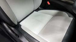 2024 (24) LAND ROVER RANGE ROVER VELAR 2.0 P250 Dynamic SE 5dr Auto 5292000