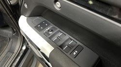 2023 (23) LAND ROVER DEFENDER 3.0 D250 SE 110 5dr Auto 5307427