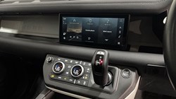 2023 (23) LAND ROVER DEFENDER 3.0 D250 SE 110 5dr Auto 5307437