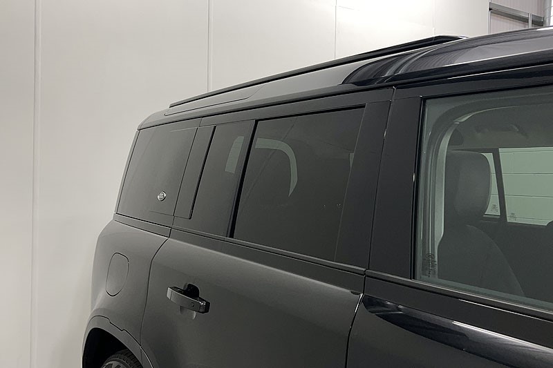 2023 (23) LAND ROVER DEFENDER 3.0 D250 SE 110 5dr Auto 5307463