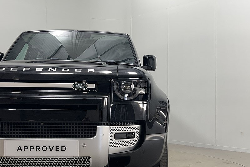 2023 (23) LAND ROVER DEFENDER 3.0 D250 SE 110 5dr Auto 5307470