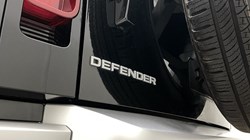 2023 (23) LAND ROVER DEFENDER 3.0 D250 SE 110 5dr Auto 5307460