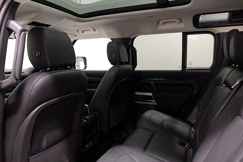 2023 (23) LAND ROVER DEFENDER 3.0 D250 SE 110 5dr Auto 5307452