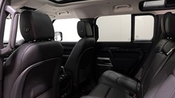 2023 (23) LAND ROVER DEFENDER 3.0 D250 SE 110 5dr Auto 5307452