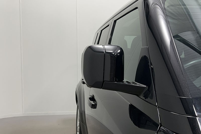 2023 (23) LAND ROVER DEFENDER 3.0 D250 SE 110 5dr Auto 5307466