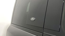 2023 (23) LAND ROVER DEFENDER 3.0 D250 SE 110 5dr Auto 5307462