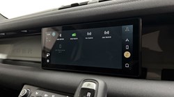 2023 (23) LAND ROVER DEFENDER 3.0 D250 SE 110 5dr Auto 5307445