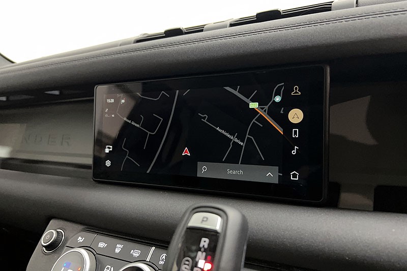 2023 (23) LAND ROVER DEFENDER 3.0 D250 SE 110 5dr Auto 5307444