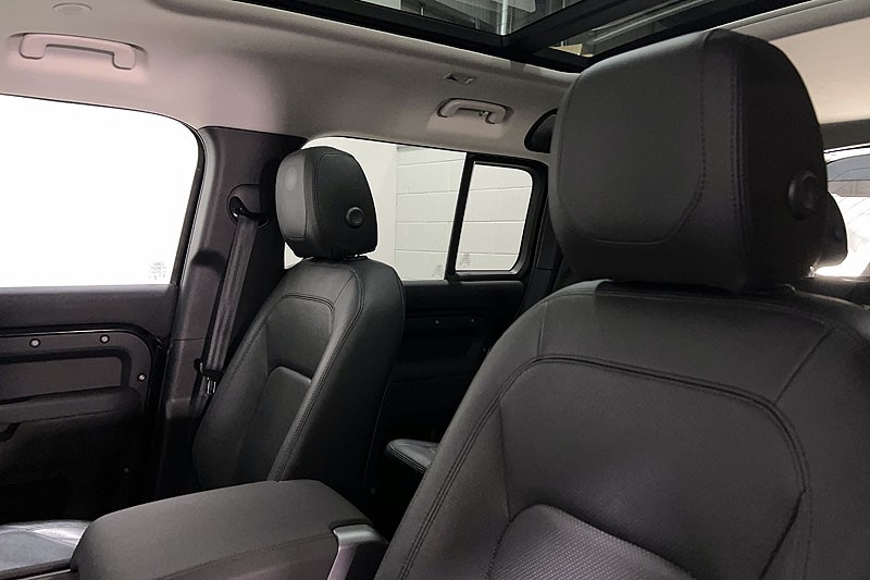 2023 (23) LAND ROVER DEFENDER 3.0 D250 SE 110 5dr Auto 5307451