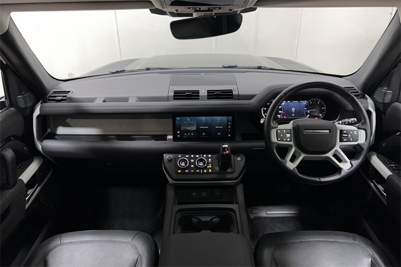 2023 (23) LAND ROVER DEFENDER 3.0 D250 SE 110 5dr Auto 5307421