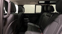 2023 (23) LAND ROVER DEFENDER 3.0 D250 SE 110 5dr Auto 5307416
