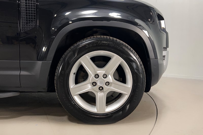 2023 (23) LAND ROVER DEFENDER 3.0 D250 SE 110 5dr Auto 5307420