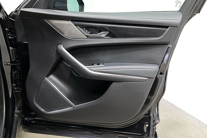 2023 (72) JAGUAR F-PACE 2.0 D200 R-Dynamic SE Black 5dr Auto AWD 5300135