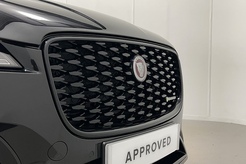 2023 (72) JAGUAR F-PACE 2.0 D200 R-Dynamic SE Black 5dr Auto AWD 5300174