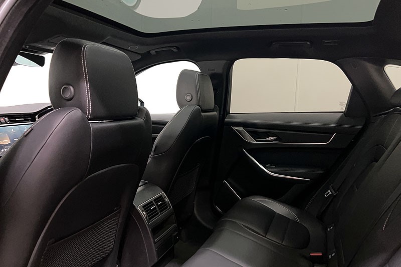 2023 (72) JAGUAR F-PACE 2.0 D200 R-Dynamic SE Black 5dr Auto AWD 5300158