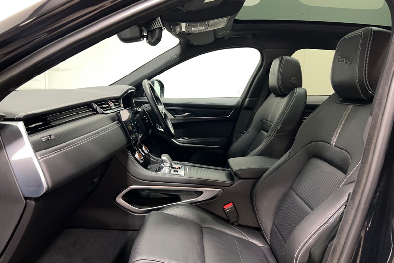 2023 (72) JAGUAR F-PACE 2.0 D200 R-Dynamic SE Black 5dr Auto AWD 5300125