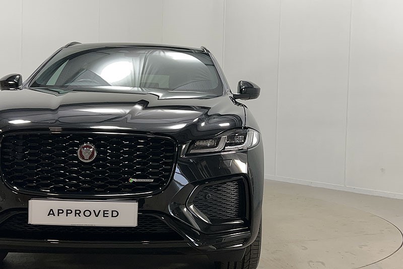 2023 (72) JAGUAR F-PACE 2.0 D200 R-Dynamic SE Black 5dr Auto AWD 5300175